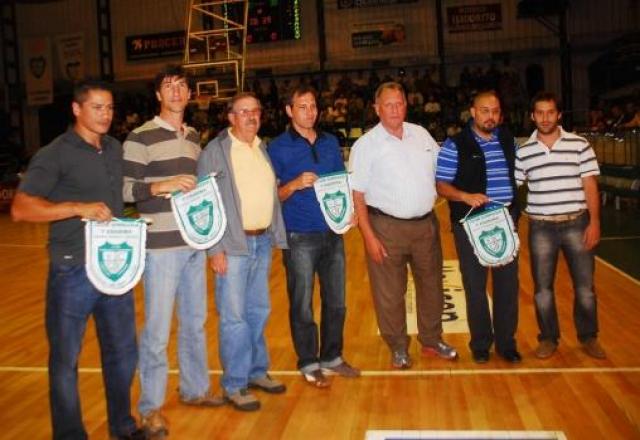 19 a�os de a�os en primera