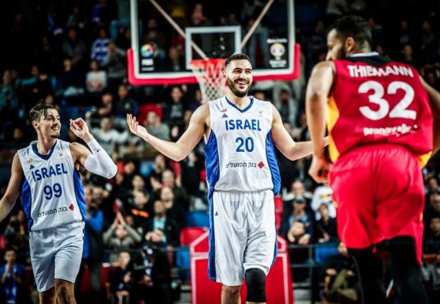 Serbia dej� pasar el tren, Grecia en lo alto