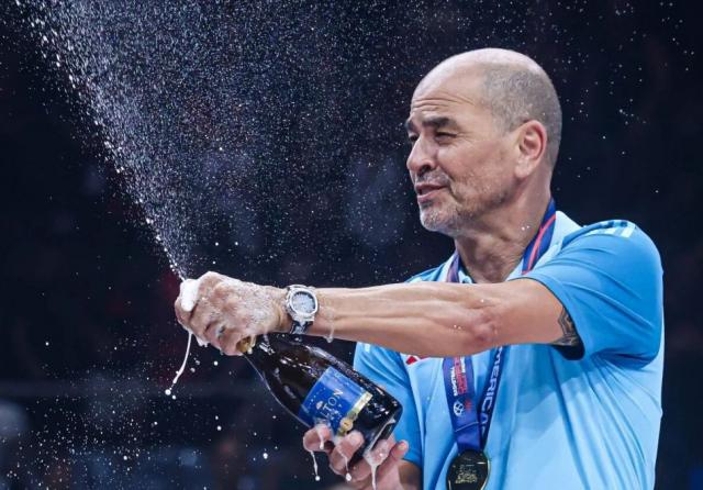 Oveja lo hizo de nuevo