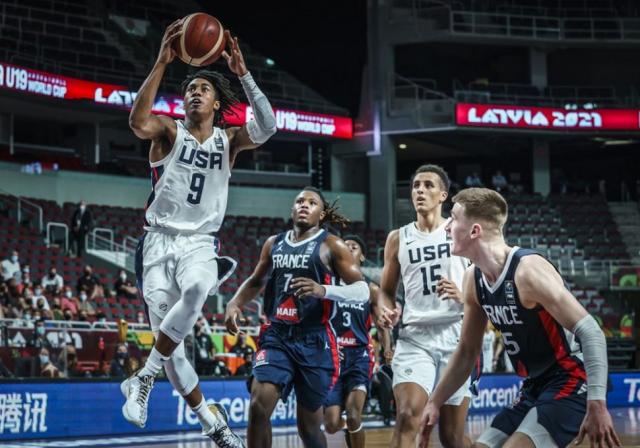 Repiti� la consagraci�n