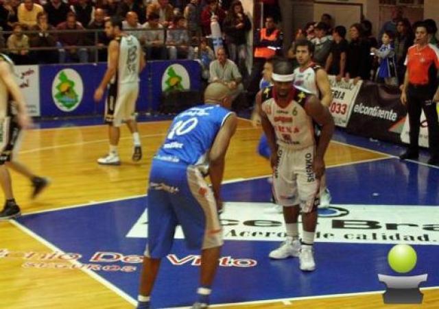 El santo devolvi� gentilezas