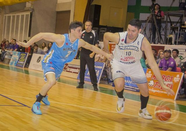 Pe�arol no detiene el paso