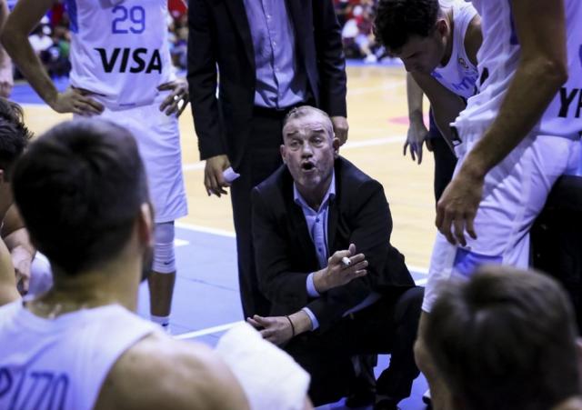 Abr�chense los cinturones