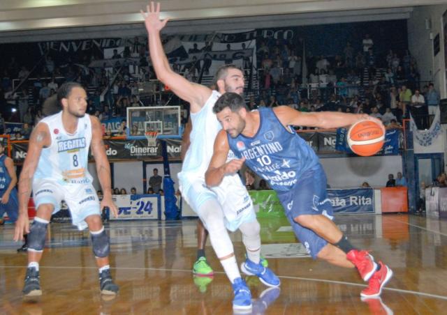 Regatas pis� fuerte en Jun�n