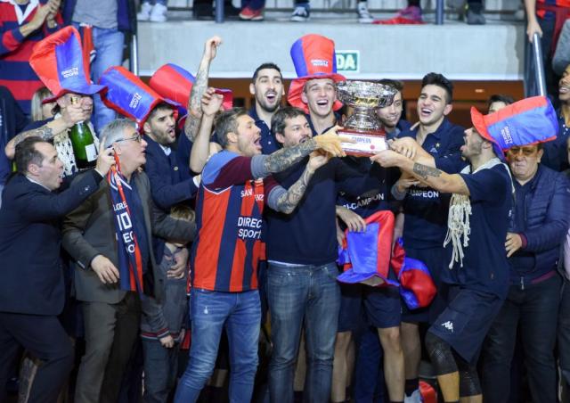 �Desde Boedo, sali� el nuevo campe�n!