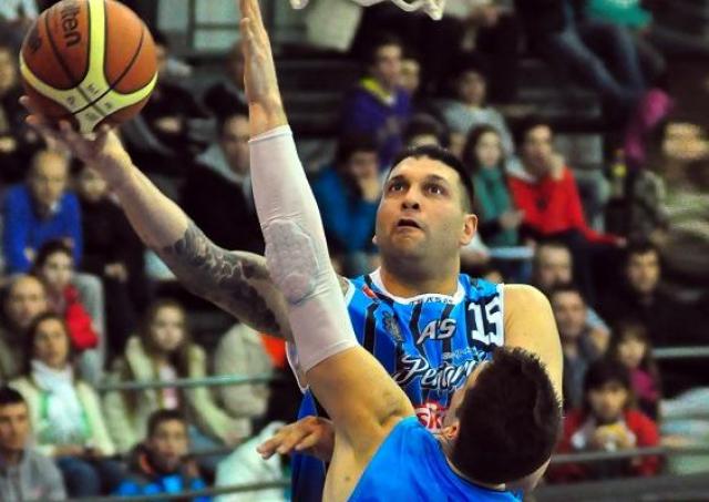 Primera victoria amistosa de Pe�arol