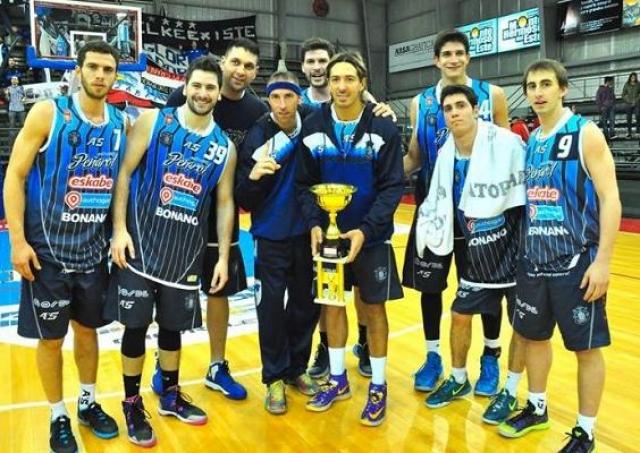 Pe�arol se qued� con el triangular de Monte Hermoso