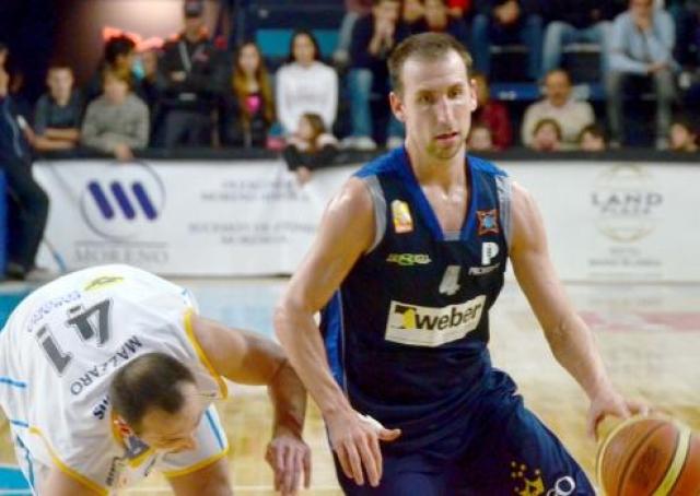 Estudiantes liquid� a Obras en el Casanova