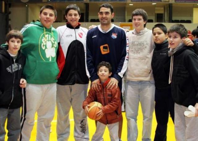 Javier Mart�nez, el �paragua� de la gente