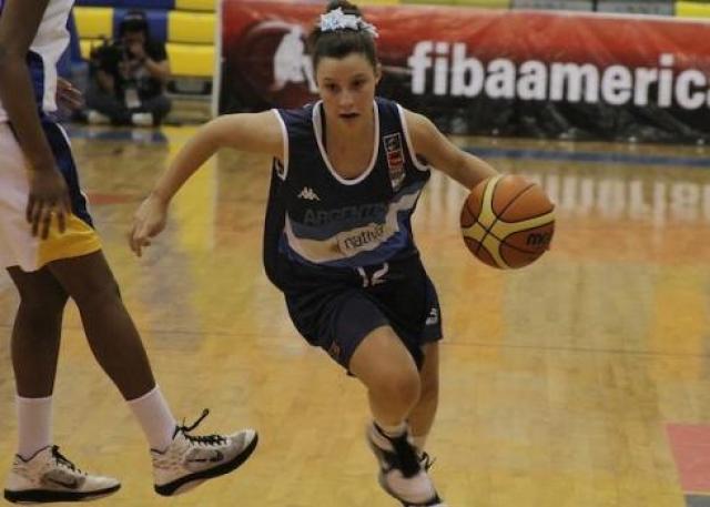 Otro traspi� para nuestras chicas