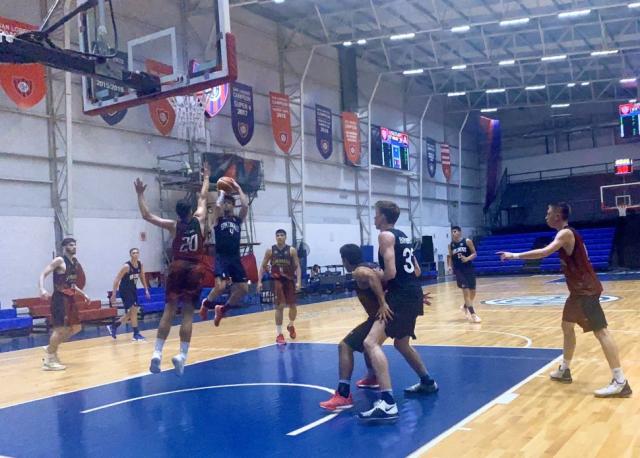 Venegas y Mendez se apropiaron del mi�rcoles