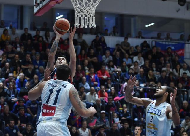 Un baile para alimentar la ilusi�n