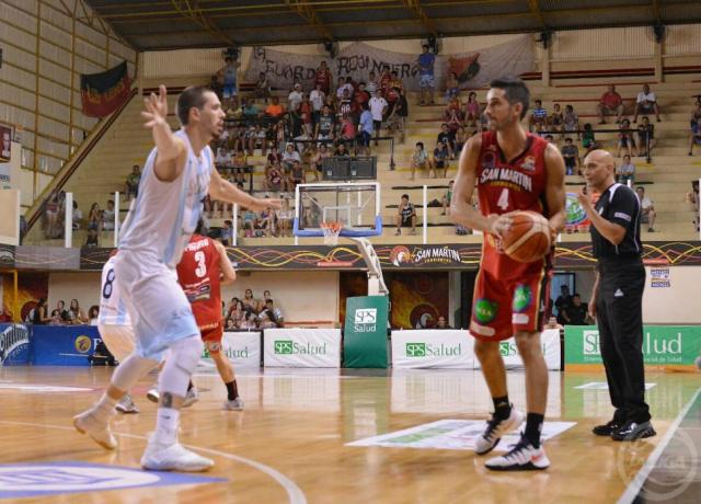 San Mart�n sigue firme de local