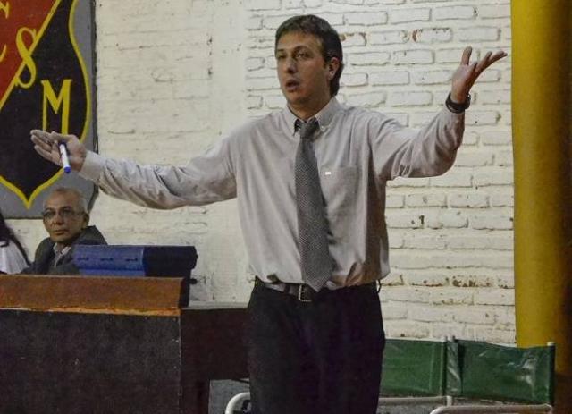 Gonz�lez sigue en San Mart�n