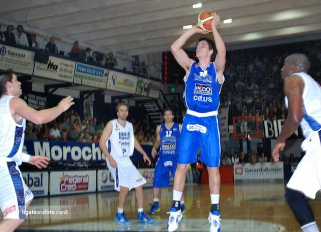 Regatas Corrientes incorpor� a Andr�s Landoni