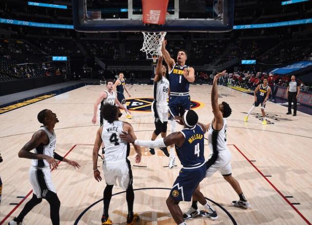 Denver est� imbatible en el Oeste