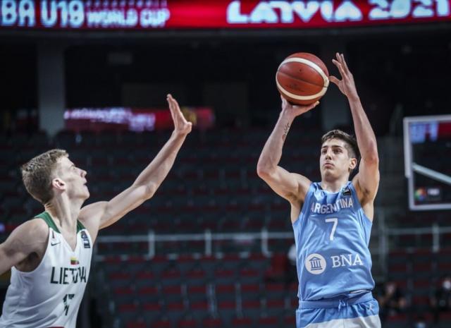 Tan cerca, tan lejos