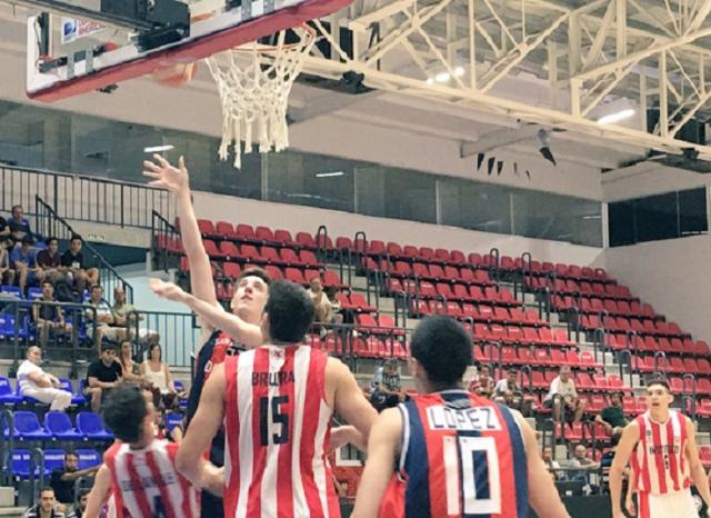 Garc�a y Zustovich dominaron la base