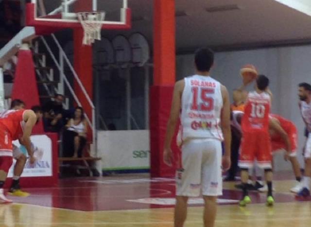 Hurac�n sum� su s�ptima victoria en fila