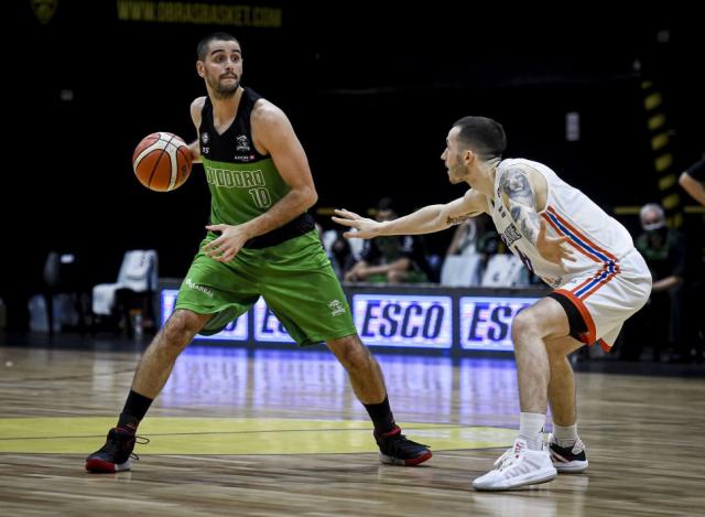 Fern�ndez Ch�vez; 