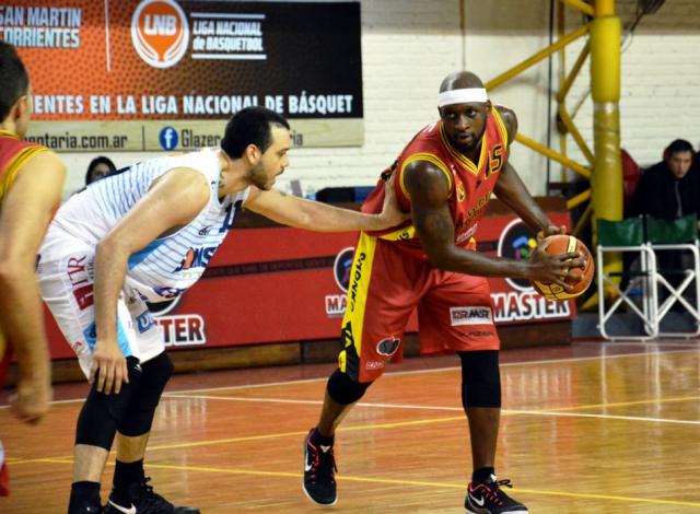 Contundente triunfo de San Mart�n