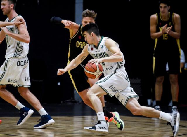 Joaqu�n R�os, afuera de Atenas