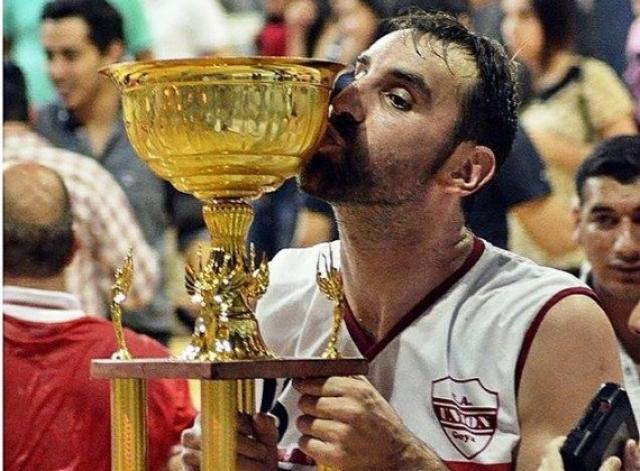 La vuelta del Yacar�