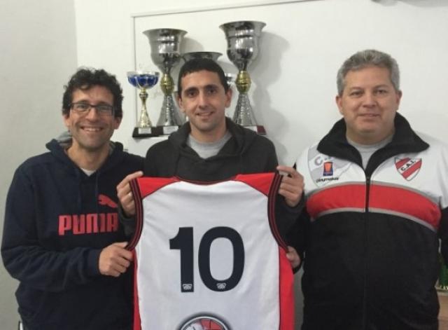 Alonso sigue en Independiente de Neuqu�n