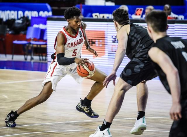 Canad� y Montenegro bien arriba