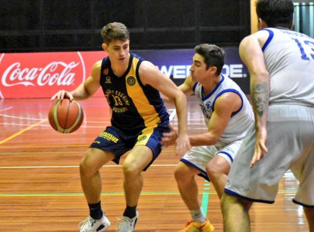 Hurac�n con la sorpresa, Pico y Uni�n indetenibles