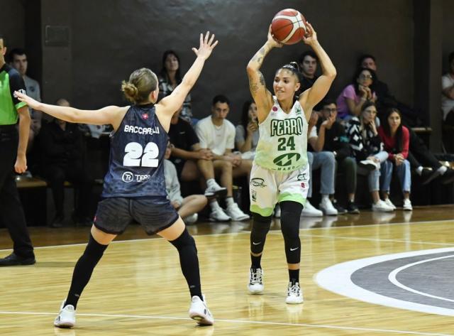 Ferro sufri� pero sigue invicto