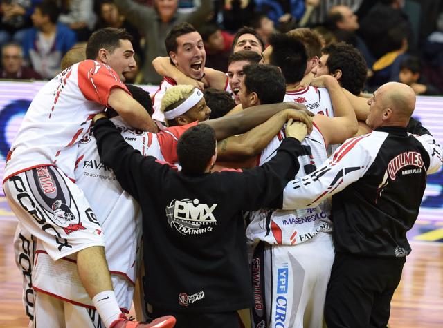 Apuntes de una noche hist�rica