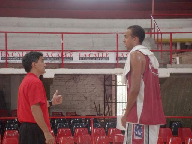 Rocamora inici� tratativas para contratar a Nicol�s Laur�a