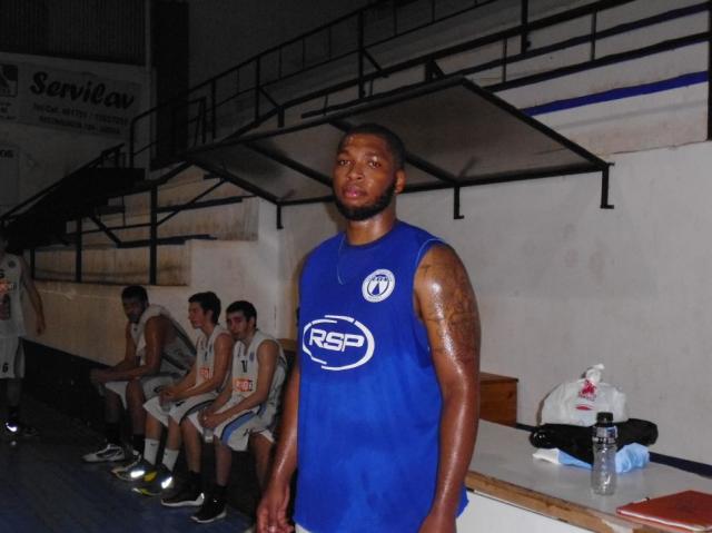 Extranjeros para OTC y Villa �ngela Basket