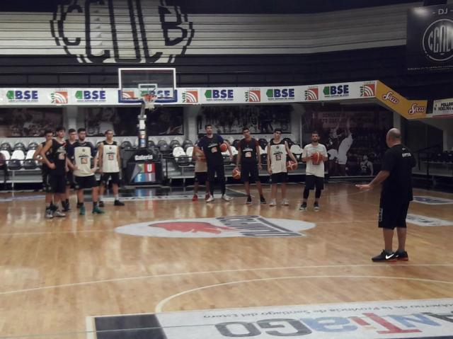 Ol�mpico sigue entrenando