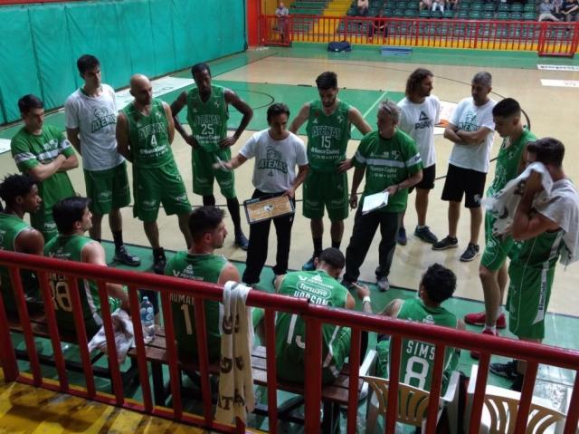 Atenas venci� a Paraguay