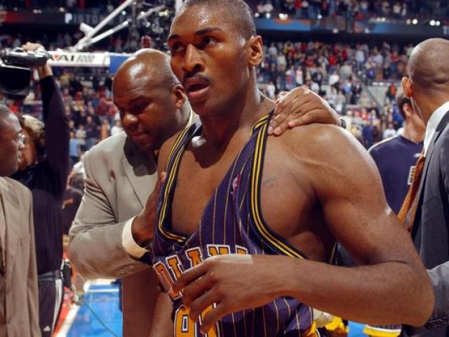 La pelea que cambi� la NBA