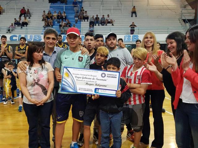 Tucum�n a la caza del U13