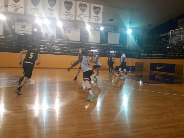 Boca super� a Argentino en La Bombonerita