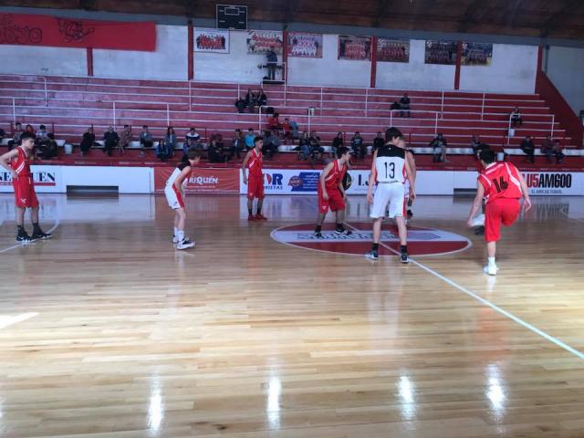 Independiente se prob� de cara al Federal, y sonr�e en U15