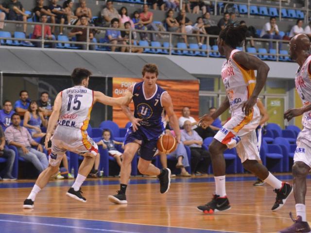 Apret� el acelerador