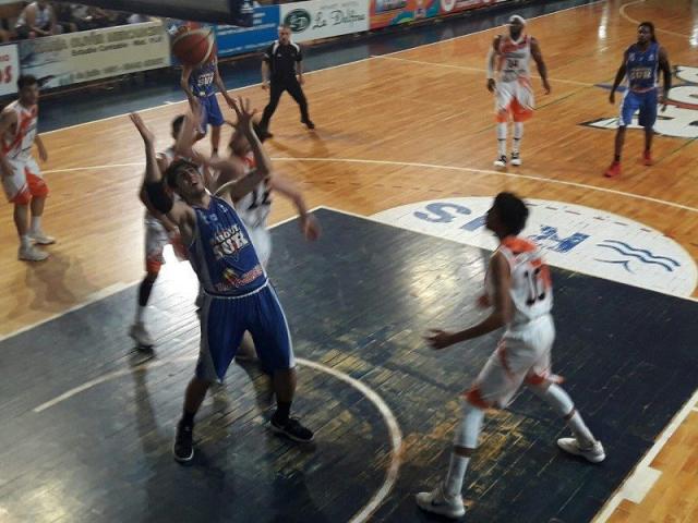 Parque Sur festej� afuera, Obera y Norte van por m�s