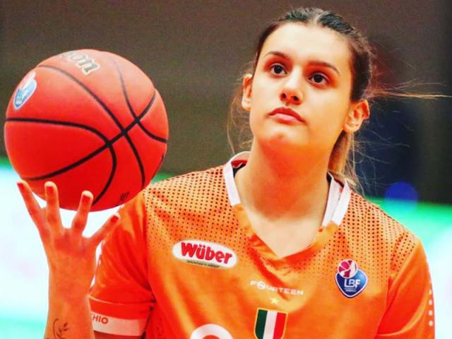 El grueso de las chicas vuelve a la acci�n