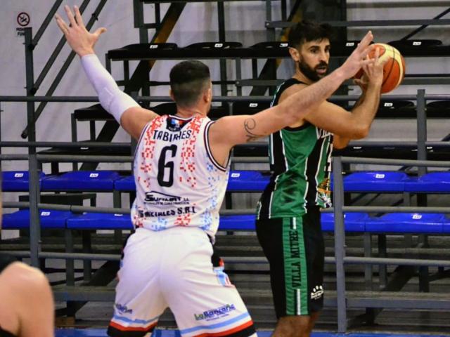 Respondi� el l�der