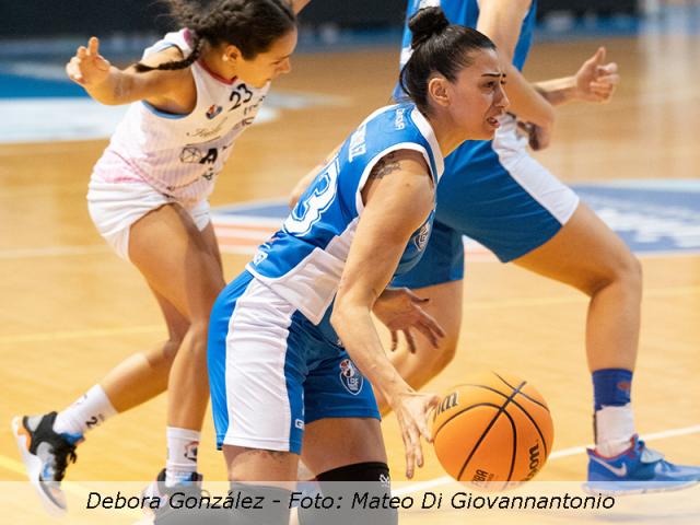 Las nuestras cerrando el a�o afuera