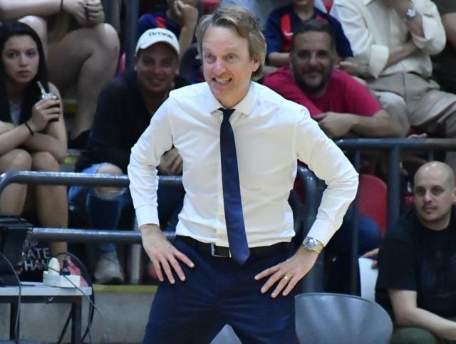 Facundo M�ller dej� de ser el t�cnico de San Lorenzo