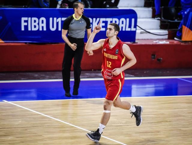 Canad� y Montenegro bien arriba