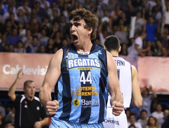 Fernando Martina se viste de �Griego�