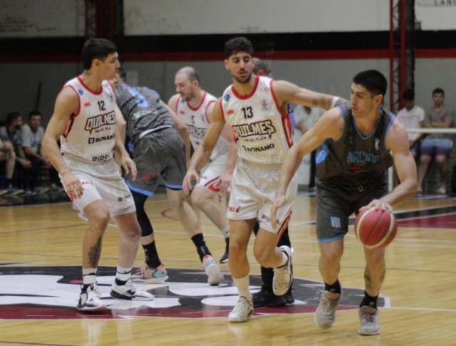 Racing se escapa, Z�rate sube