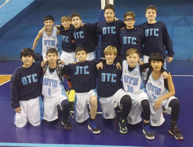 Ober� con capacitaci�n, Copa y Plan Escolar